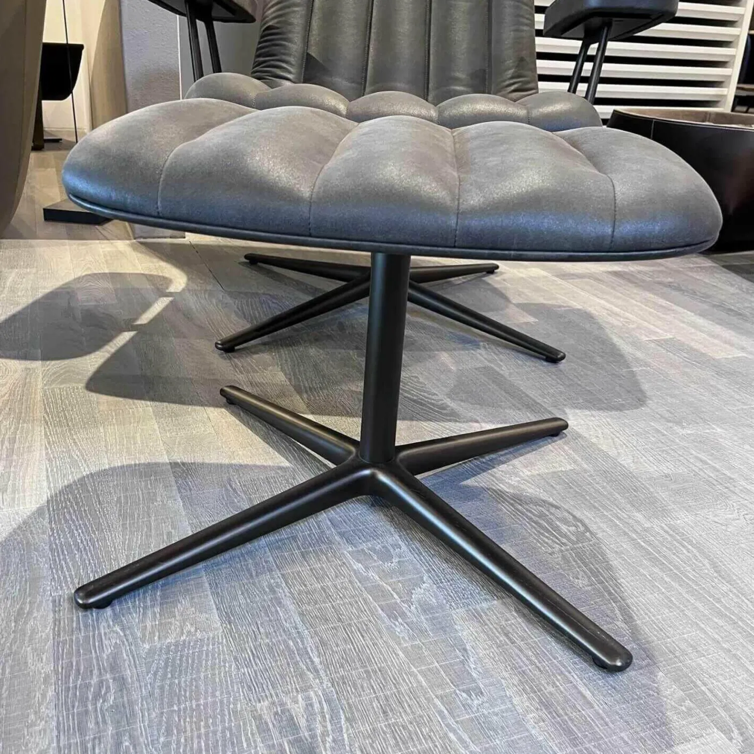 Walter Knoll Relaxsessel|Sessel Und Hocker Healey Lounge Leder Vintage mit Hocker 1410 Cigar 4-Fuss Kreuzgestell Alu Matt Bro