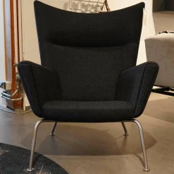 Carl Hansen & Søn Relaxsessel|Sessel Wingchair CH445 Stoff Divina Schwarz Gestell Silber