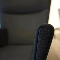 Carl Hansen & Søn Relaxsessel|Sessel Wingchair CH445 Stoff Divina Schwarz Gestell Silber