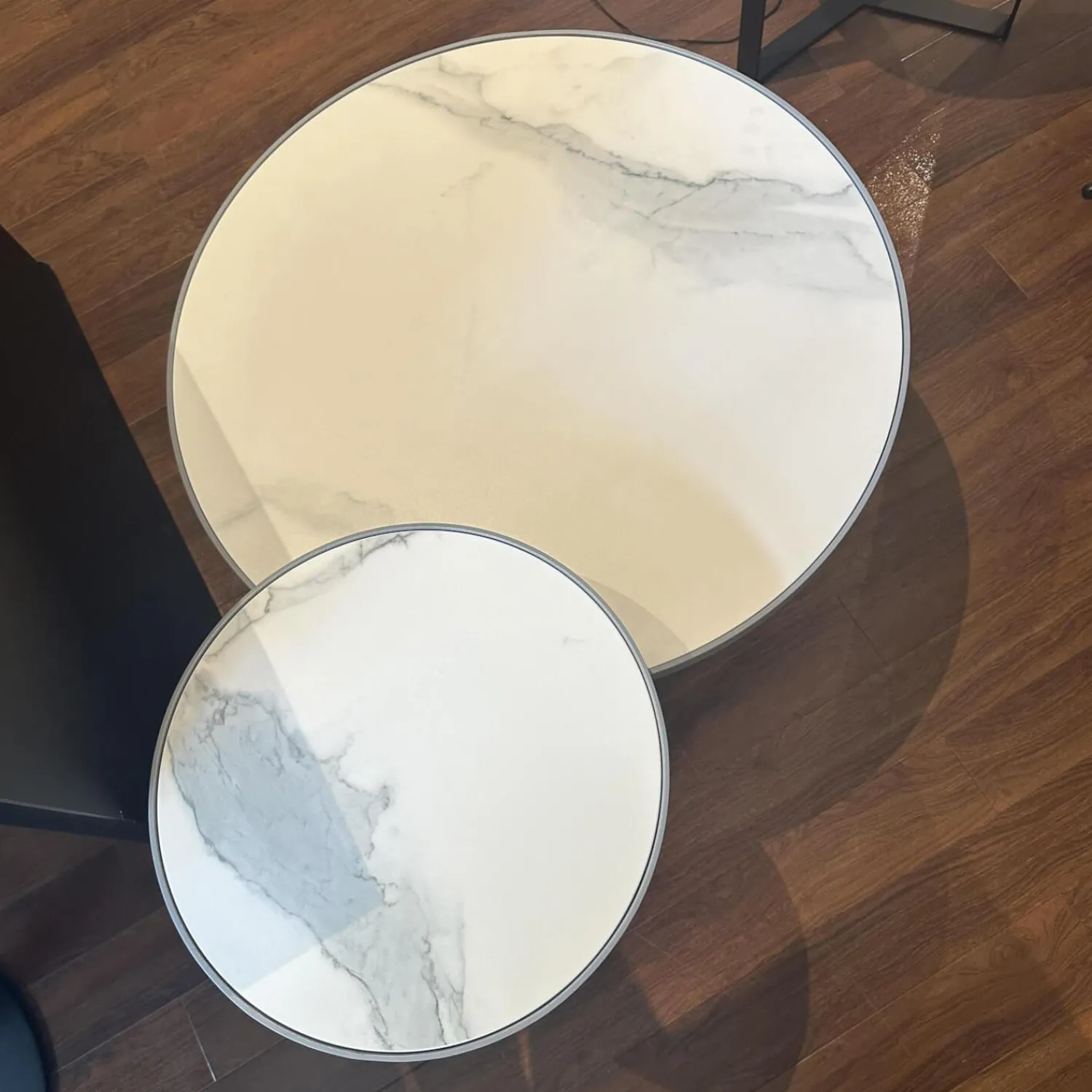 Rom Couchtische|Set Couchtisch Gio T70 Und T40 Platte Angora Weiß Gestell Metall Silber