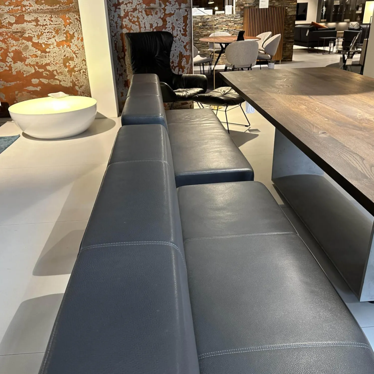 Kolini Bänke|Set Eckbank K122 Steel LEder Montana in 1241 Graphit Gestell Edelstahl