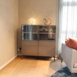 Molteni & C Vitrinen & Highboards|Sideboard 505 Korpus Dolomiti Grau Fronten Glaze Glastüren Zinnfarbig Abdeckplatte Taubengrau Metallgestell Zinnfarbig