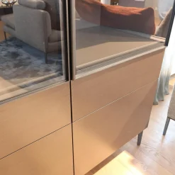 Molteni & C Vitrinen & Highboards|Sideboard 505 Korpus Dolomiti Grau Fronten Glaze Glastüren Zinnfarbig Abdeckplatte Taubengrau Metallgestell Zinnfarbig