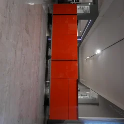 Kettnaker Kommoden & Sideboards|Sideboard Alea Lack Blutorange Rahmengestell und Griffleisten Alu Schwarz Matt