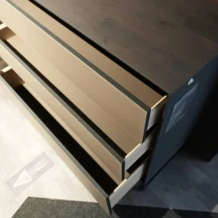 Hartmann Kommoden & Sideboards|Sideboard Alva Kernbirke Massiv Harmaa Mit Vitrinen Beleuchtung Kufen 3110W 1191 Schwarz