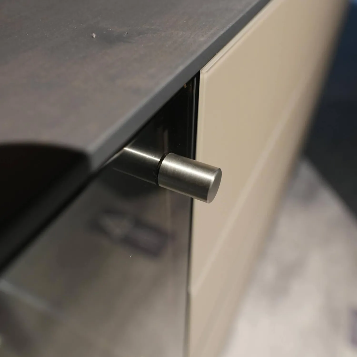 Hartmann Kommoden & Sideboards|Sideboard Alva Kernbirke Massiv Harmaa Mit Vitrinen Beleuchtung Kufen 3110W 1191 Schwarz