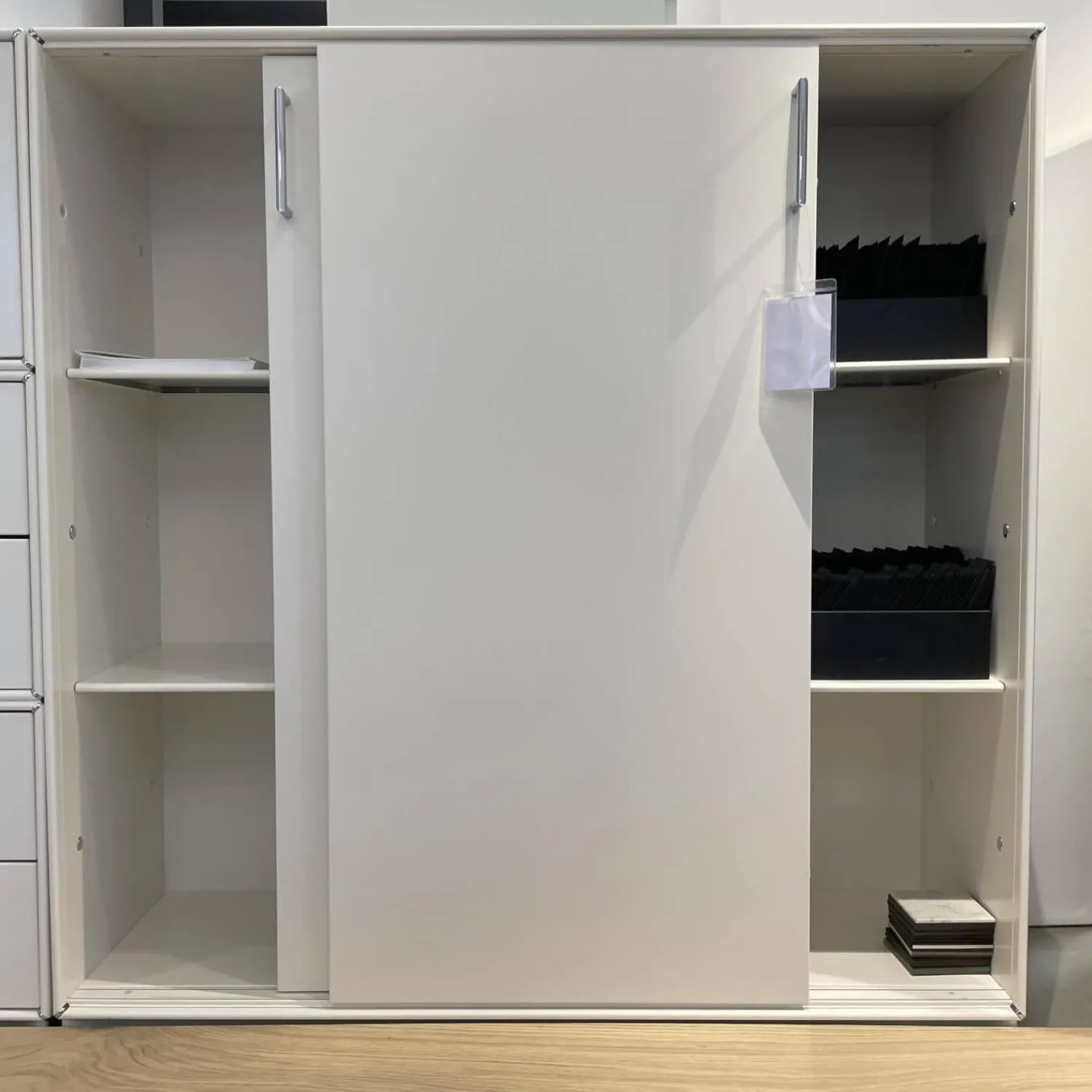 Mauser Kommoden & Sideboards|Sideboard Aus Element X RAL 9010 Reinweiß Und RAL 9010 Taubenblau