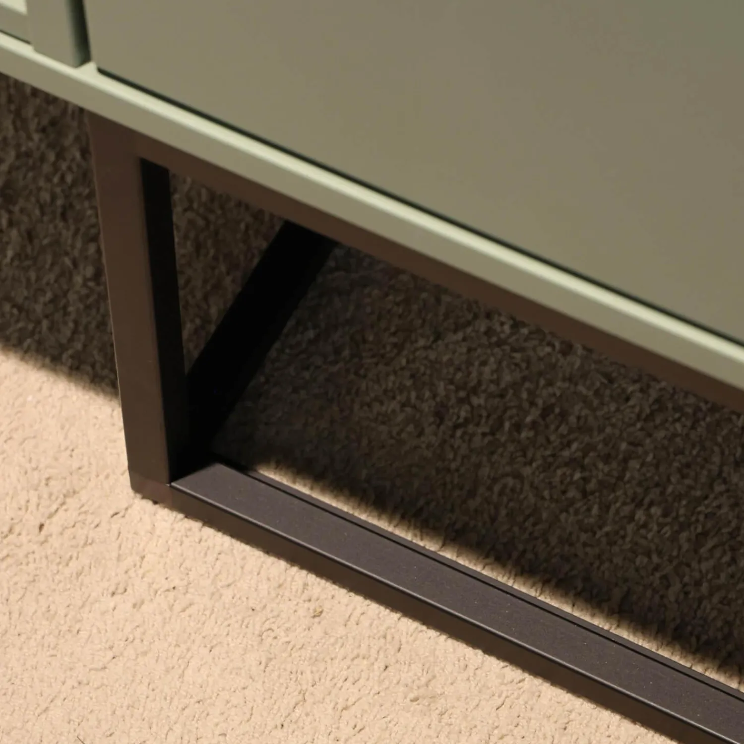 Contur Kommoden & Sideboards|Sideboard Biella Front Lack L460 Salbeigrün Satin Korpus K190 Lavaschwarz