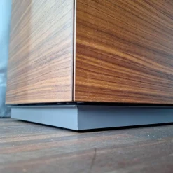 Interlübke Kommoden & Sideboards|Sideboard Cube Nussbaum Canela Geölt Lederauflage Dunkelbraun Sockel Grau