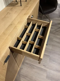 Wimmer Kommoden & Sideboards|Sideboard Filia Rustikale Asteiche Bianco Griffe Metall RAL 7021 Schwarzgrau