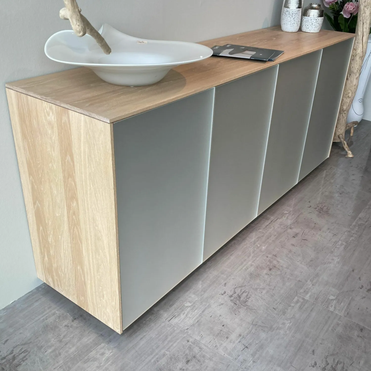Team 7 Kommoden & Sideboards|Sideboard Filigno AFG58205 Front Glas Pearlmatt Grau Korpus Eiche Weißöl Mit Touchbeschlag