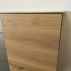 Scholtissek Kommoden & Sideboards|Sideboard Fira Knorrige Eiche Puro Geölt Glas MO 137 Platin Glänzend Grau