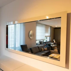 Christine Kröncke Kommoden & Sideboards|Sideboard GAP 23LI Lack Pearl Matt Sockel Spiegelschichtstoff Chrom Glänzen mit Spiegel