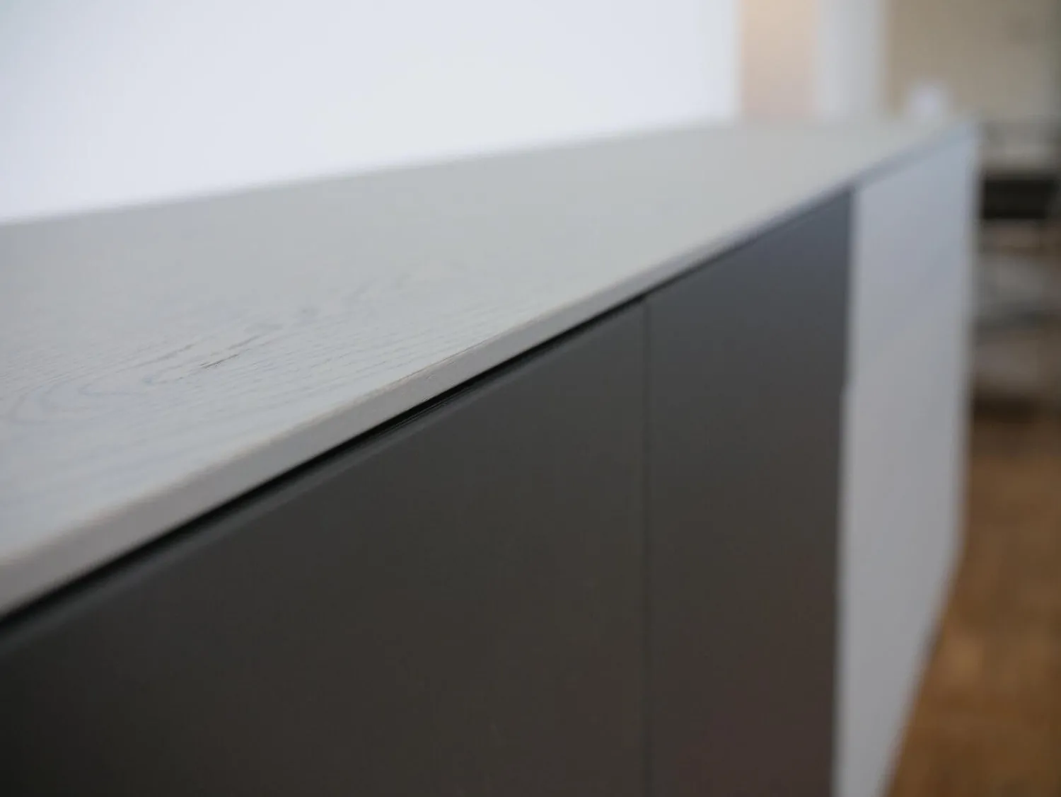 WK Wohnen Kommoden & Sideboards|Sideboard Modell Wk 420 Viva in Eiche Grau Mattglas Lack Schwarz mit push top open