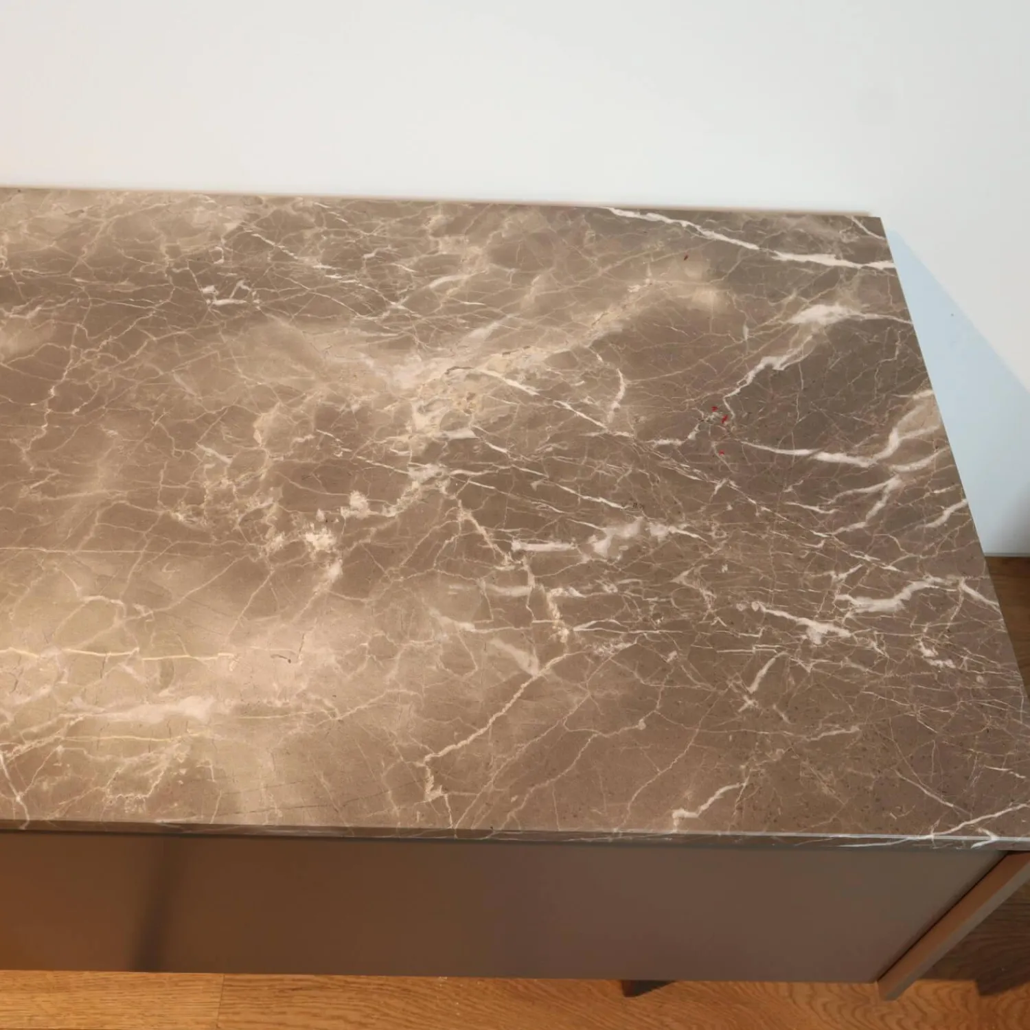 Molteni & C Kommoden & Sideboards|Sideboard Password Evolution Abdeckplatte Marmorplatte Orientgrau Korpus Melamin Batik Schiefergrau Gestell Zinnfarbig