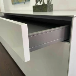 form1 Kommoden & Sideboards|Sideboard Pulse Stehend Außen A02 Ice Mattlack Innen A25 Taupe Mattlack