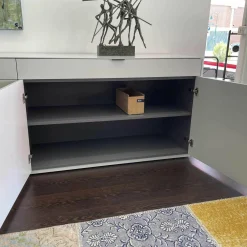 form1 Kommoden & Sideboards|Sideboard Pulse Stehend Außen A02 Ice Mattlack Innen A25 Taupe Mattlack