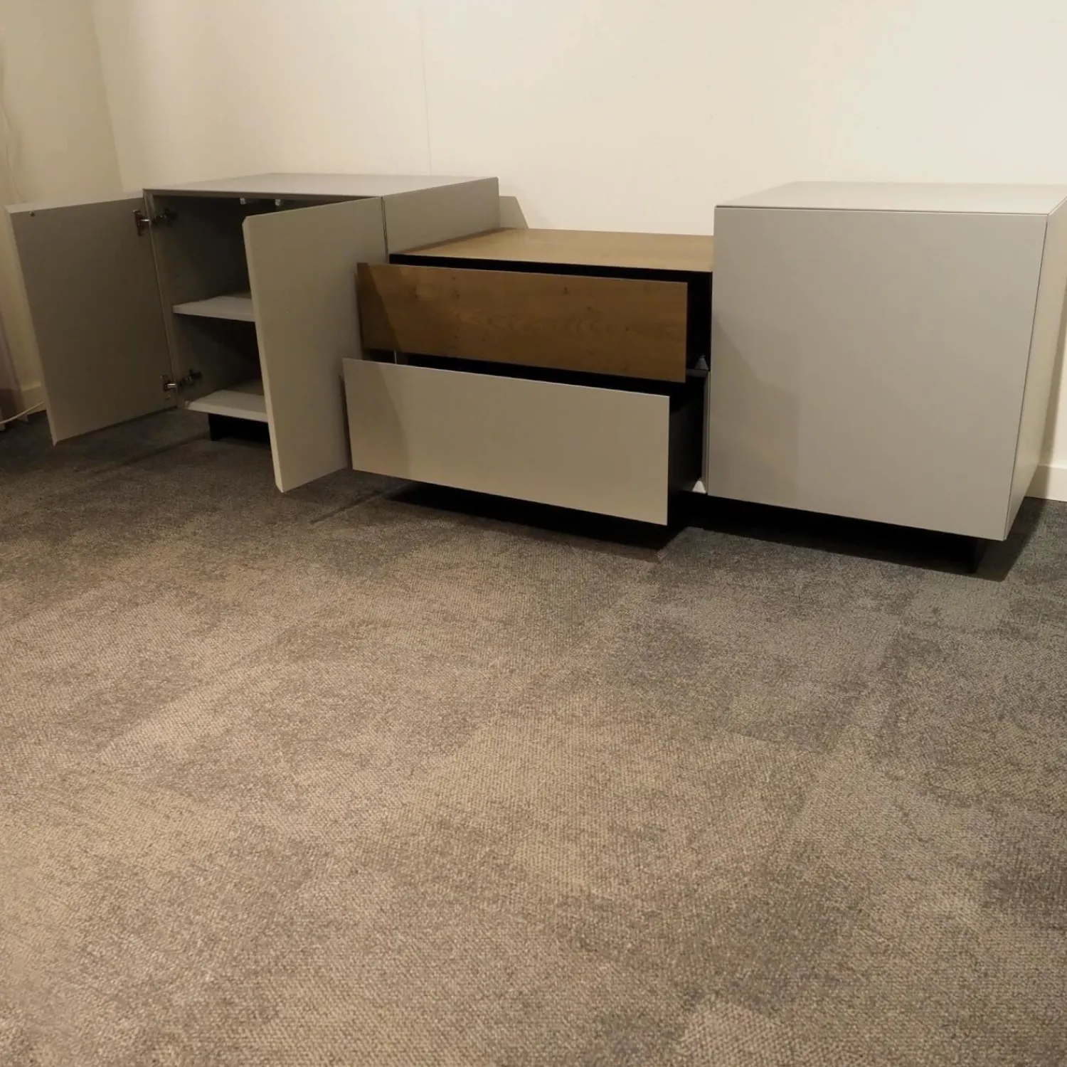 Vifian Kommoden & Sideboards|Sideboard Pure Lack Kopenhagen Grau Matt Schubaldenaufsatz MDF Schwarz Eiche Vergraut