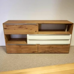 Decker Kommoden & Sideboards|Sideboard Ramos in Astbuche Massiv Naturbelassen Geölt Frontakzente Glas Weiß mit Beleuchtung