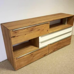 Decker Kommoden & Sideboards|Sideboard Ramos in Astbuche Massiv Naturbelassen Geölt Frontakzente Glas Weiß mit Beleuchtung