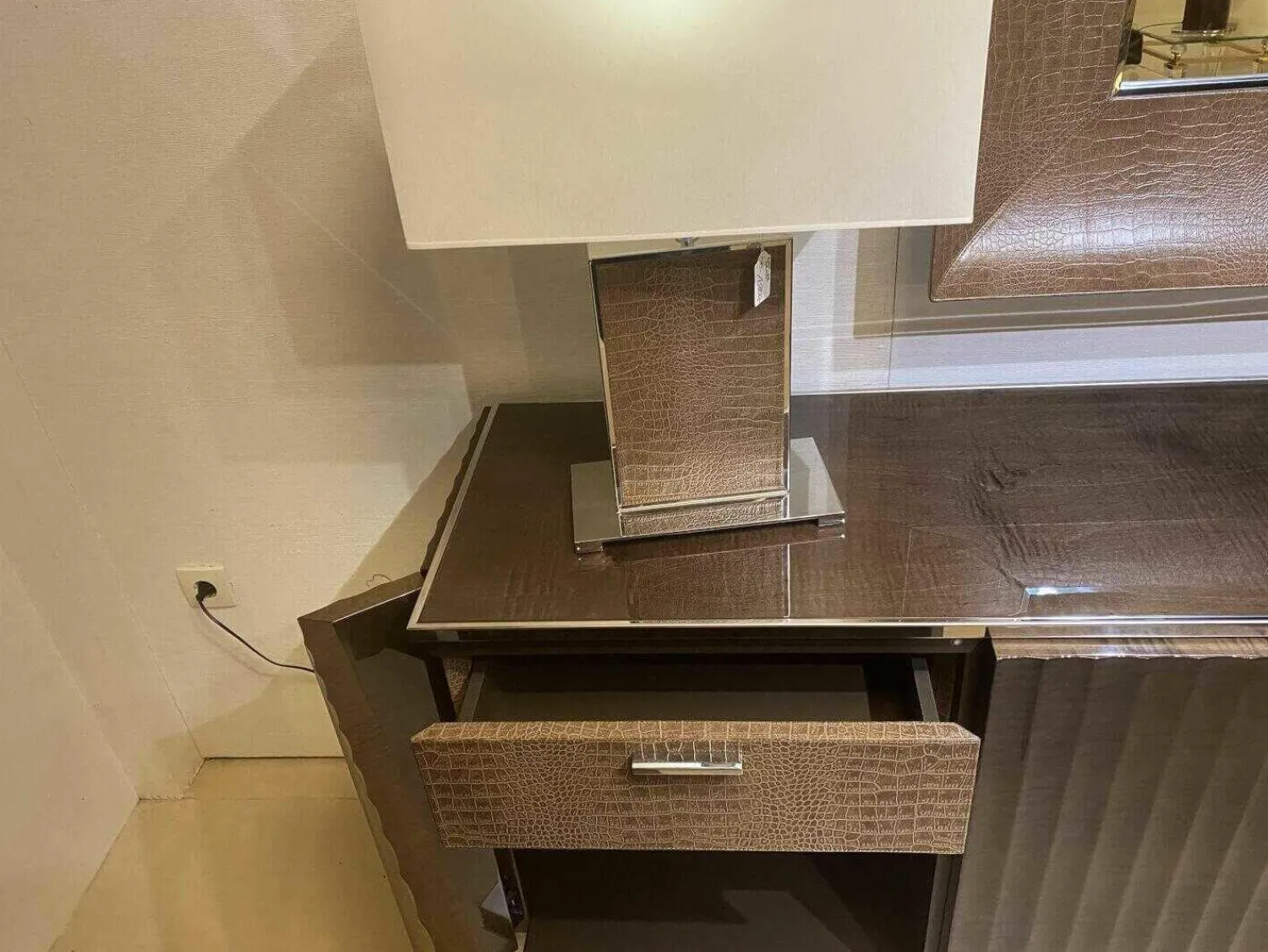 Malerba Kommoden & Sideboards|Sideboard Red Carpet Ahorn Riegel Dunkel Gebeizt