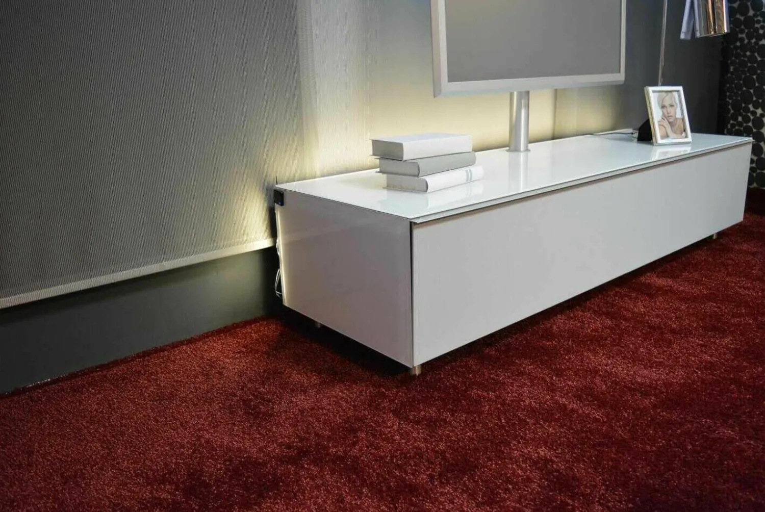 Spectral Smart Furniture Wohnwände & Tv-Lowboards|Sideboard Scala Silber Glas mit Rückwandbeleuchtung und TV-Halterung