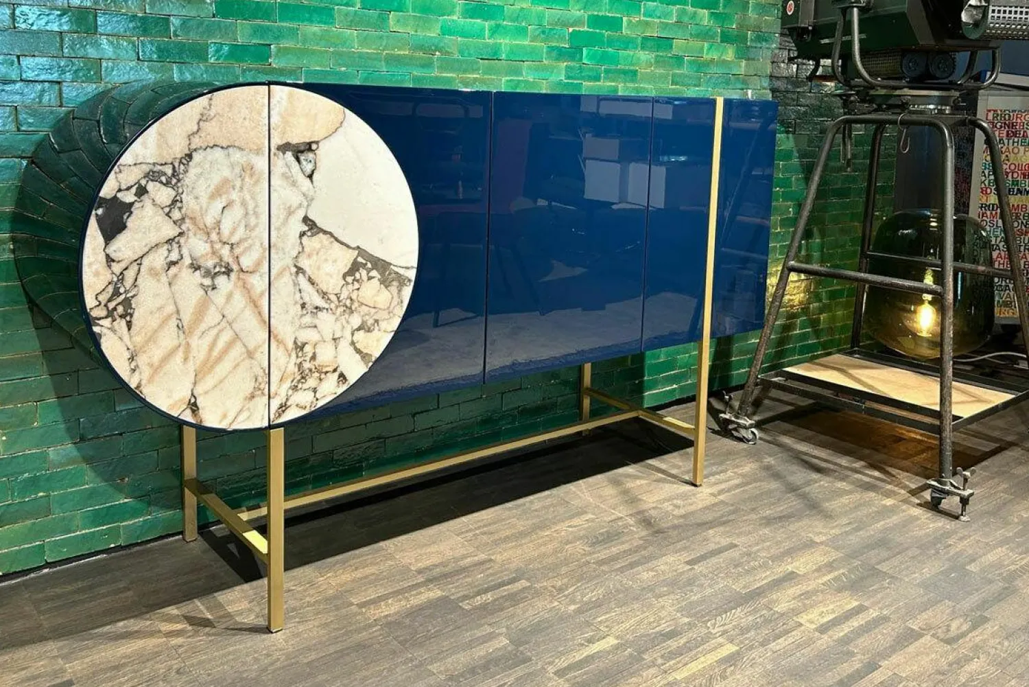 Baxter Kommoden & Sideboards|Sideboard Selene Mobile Hochglanzlack Laccature Dunkelblau Einsatz Marmor