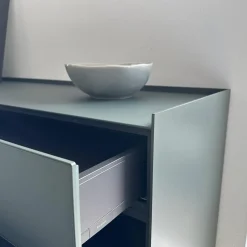 Rimadesio Kommoden & Sideboards|Sideboard Self Bold Glas Matt Verde Lichte 147 Grün Gestell Metall Verde Lichte 314 Grün Lackiert