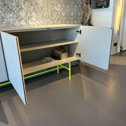 Kettnaker Kommoden & Sideboards|Sideboard Soma Beton Optik Grau Gestell Rundrohr Leuchtgelb Gelb Grün