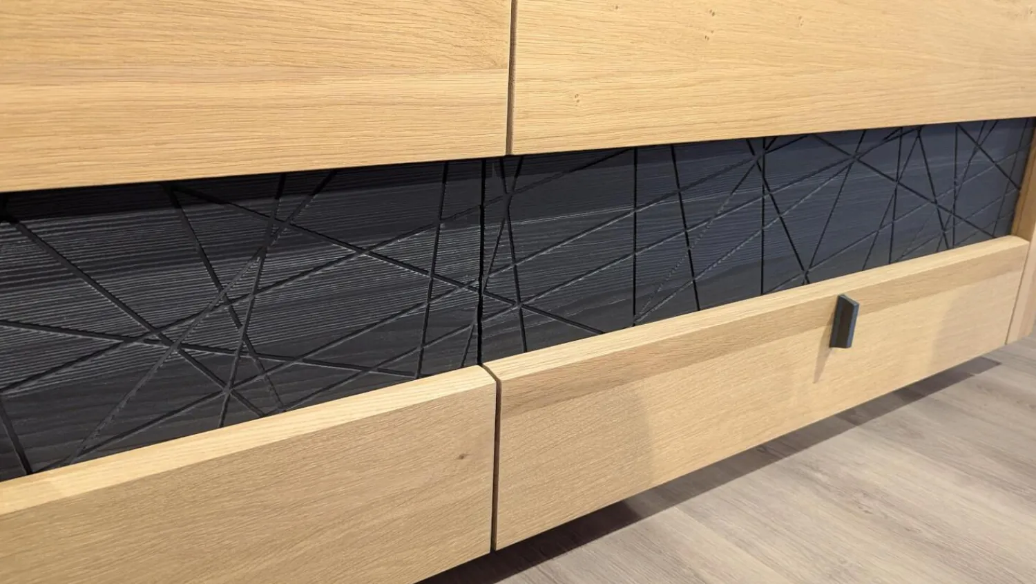 Voglauer Kommoden & Sideboards|Sideboard V-Aura Eiche Geölt Akzent Lärche Schwarz mit LED-Beleuchtung