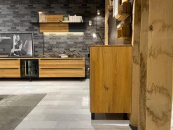 WK Wohnen Kommoden & Sideboards|Sideboard WK 490 Baristo Asteiche Massiv Natur Belassen Geölt Front Farbglas Anthrazit Mit LED Beleuchtung