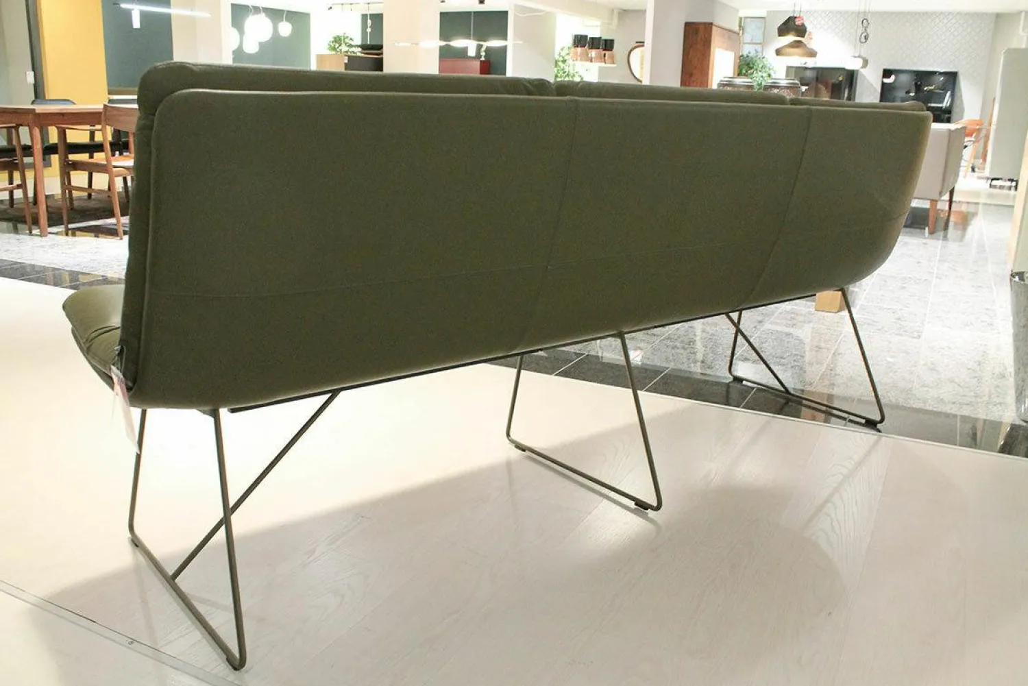 KFF Bänke|Sitzbank Arva 3,5-Sitzer Leder Sauvage Avocado 8116 Grün Drahtkufengestell Struktur Olive