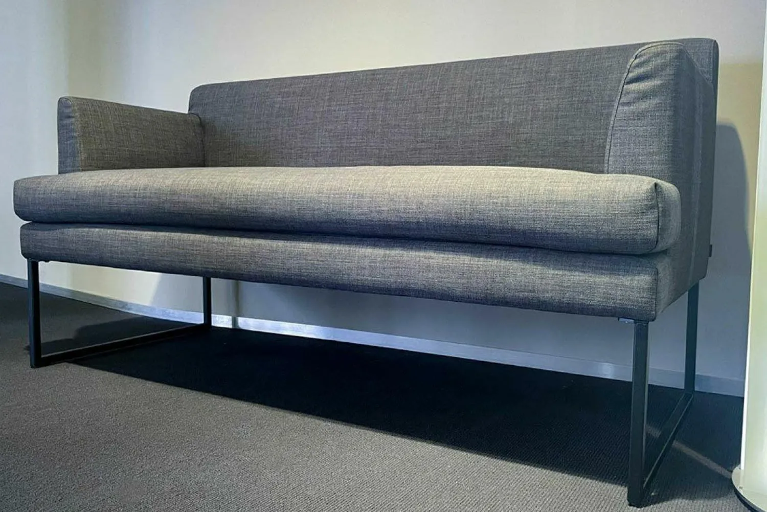 Signet Bänke|Sitzbank Gilbert Stoff Reno Schiefer Grau Meliert Metallkufe Schwarz