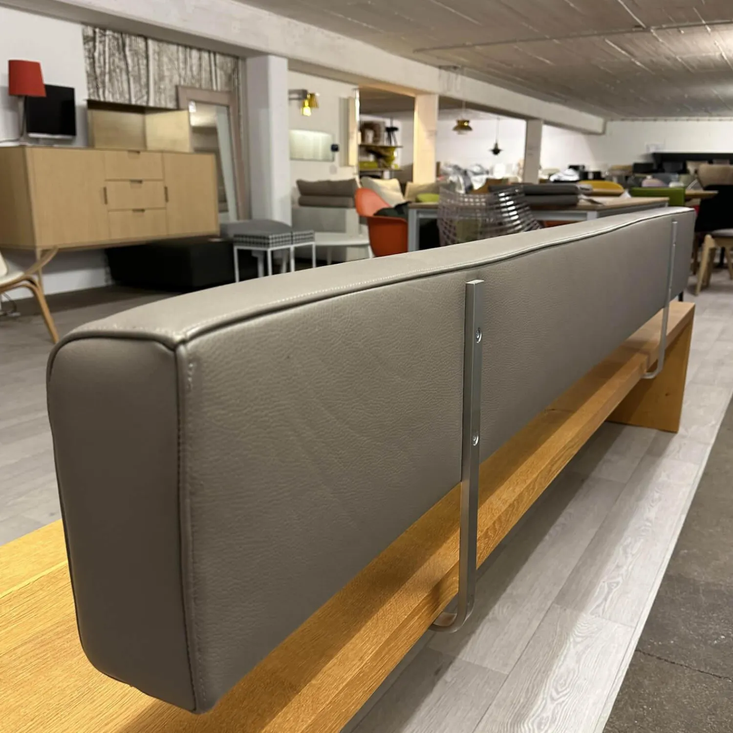 Janua Bänke|Sitzbank SC02 Europäische Eiche Natur Geölt Rückenteil Bezug Leder Elefant Anthrazit