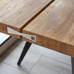 Scholtissek Bänke|Sitzbank Talio Knorrige Eiche Rustiko Geölt Inklusive Mittelfuge Harz Ausgegossen Gestell Edelstahl Schwalben Schwarz