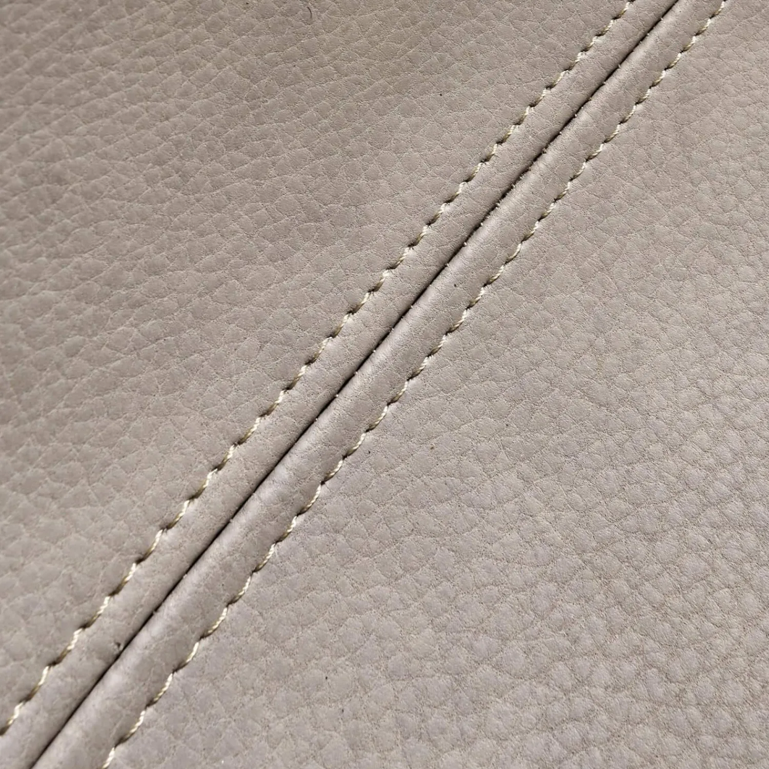 Tonon Stuhlsets|Sitzgruppe Armlehnstuhl Step Bezug Eco Kunstleder Schlamm Gestell Eiche