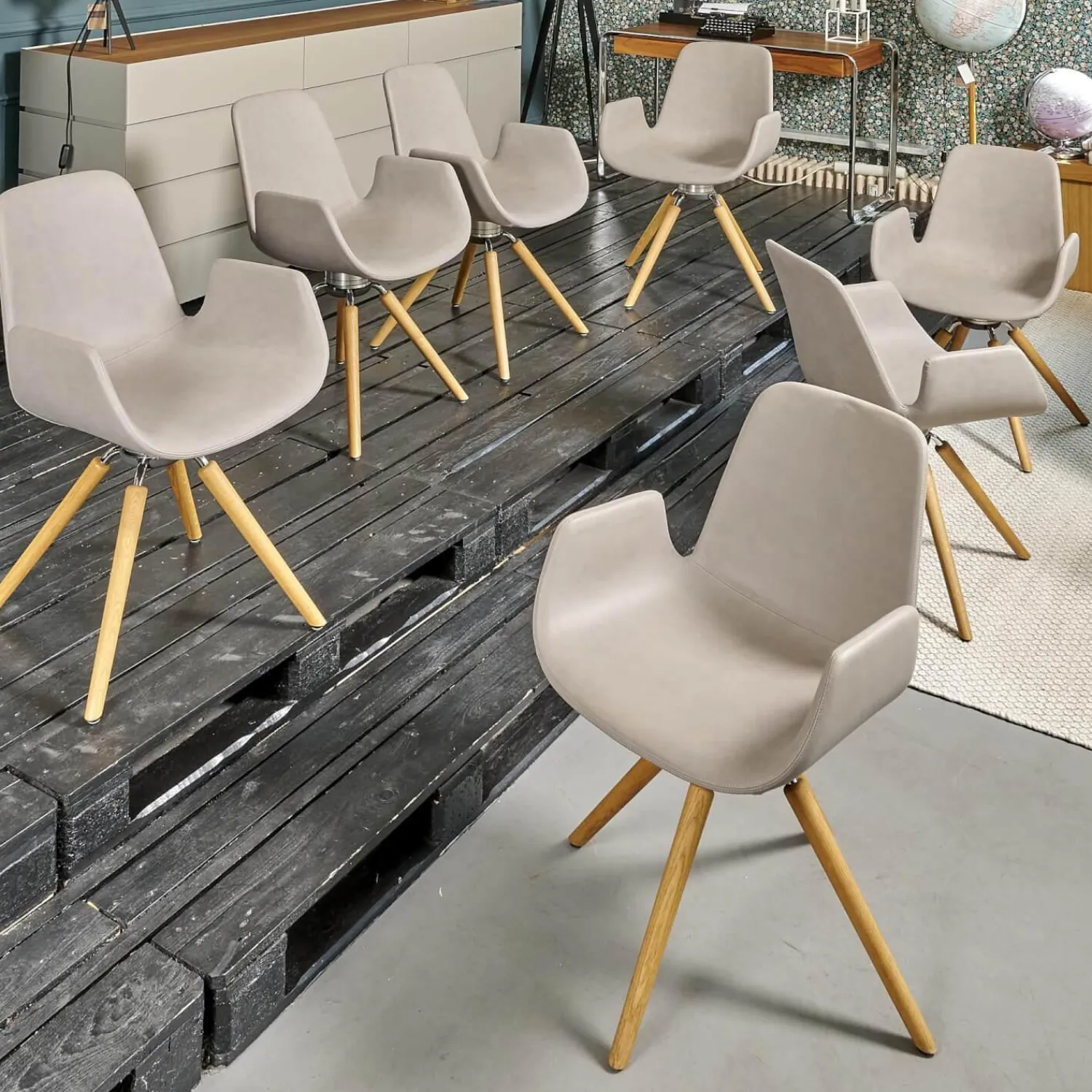 Tonon Stuhlsets|Sitzgruppe Armlehnstuhl Step Bezug Eco Kunstleder Schlamm Gestell Eiche