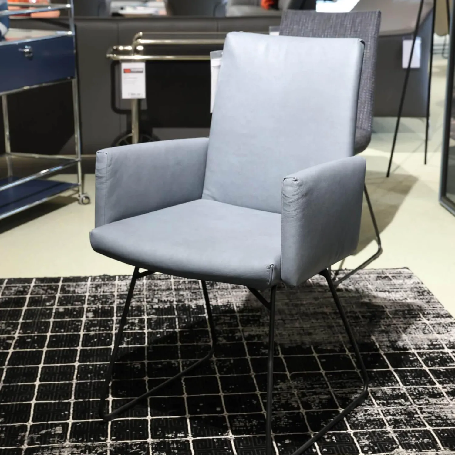 WK Wohnen Stuhlsets|Sitzgruppe Bezug Echtleder Z6927 Blue Blau Und Stoff O7226 Dove Blue Grau Gestell Schwarz