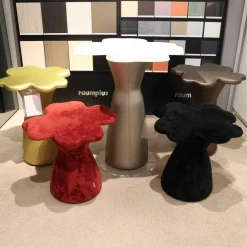 Holtkamp Hocker & Sitzsäcke|Sitzgruppe Optimist Kleeblatt Tischplatte MDF Weiß Hocker Stoff Rot Schwarz Gelb Bronze