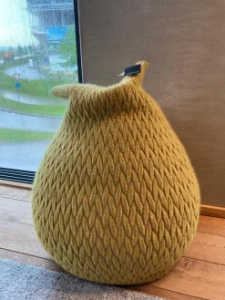 Casalis Hocker & Sitzsäcke|Sitzsack Slumber Large Mohairwolle Ochre Gelb