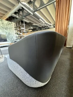 Rubelli Casa 2-Sitzer-Sofas|Sofa 260 Lago Stoff Grau Rücken Leder Schwarz Füße Schwarz