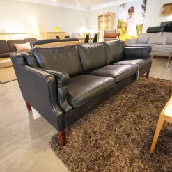 Grandt 3-Sitzer-Sofas|Sofa 74 Mass Bezug Leder Schwarz Gestell Mahagoni Gebeizt