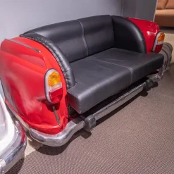 Eigene Herstellung 2-Sitzer-Sofas|Sofa 21689 Vintage Autoform Ambassador mit Scheinwerfern Leder/Metall schwarz-rot