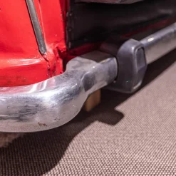 Eigene Herstellung 2-Sitzer-Sofas|Sofa 21689 Vintage Autoform Ambassador mit Scheinwerfern Leder/Metall schwarz-rot