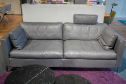 Brühl 2-Sitzer-Sofas|Sofa Alba Leder Lama 5669-95 Grau Füße Metall Verchromt mit Kopfstütze
