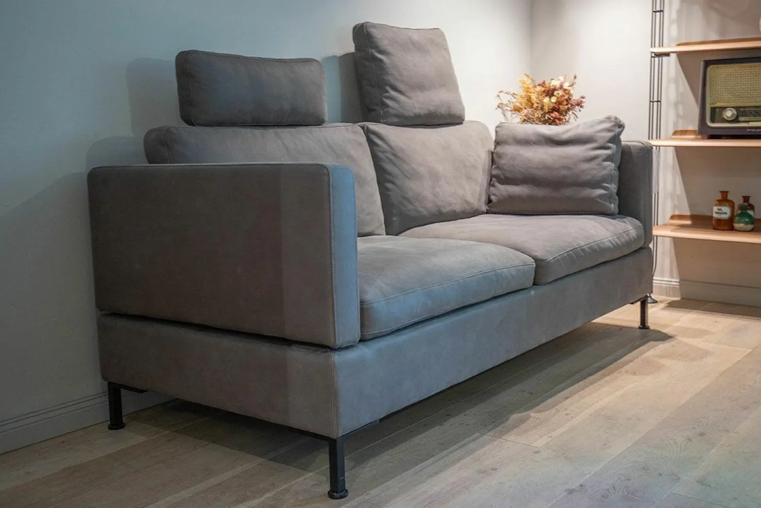 Brühl 2-Sitzer-Sofas|Sofa Alba Leder Taron 20 Grau Braun Gestell Schwarz Pulverbeschichtet Inklusive Kissen