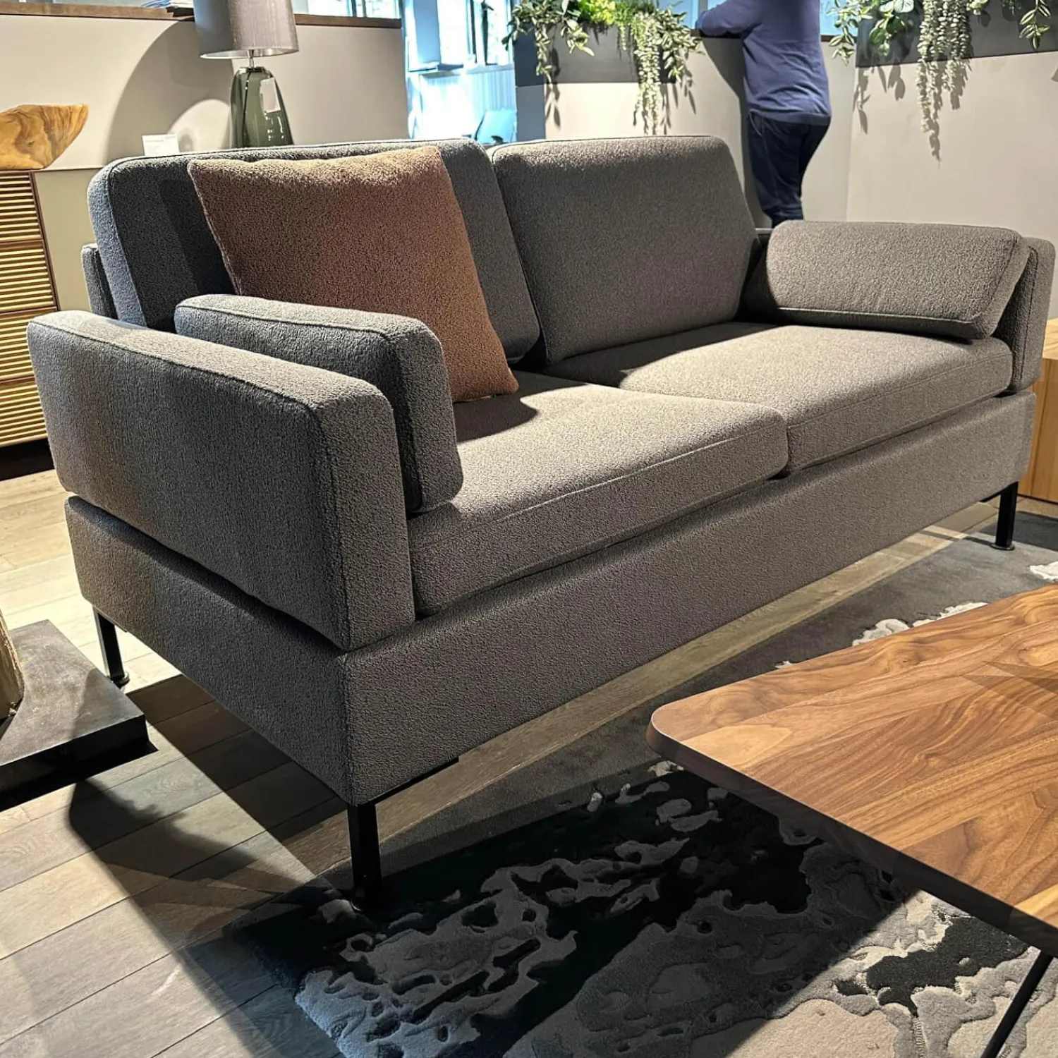 Brühl 2-Sitzer-Sofas|Sofa Alba Stoff 5275 96 Grau Winkelfuß Schwarz Mit Klappbaren Armlehnen