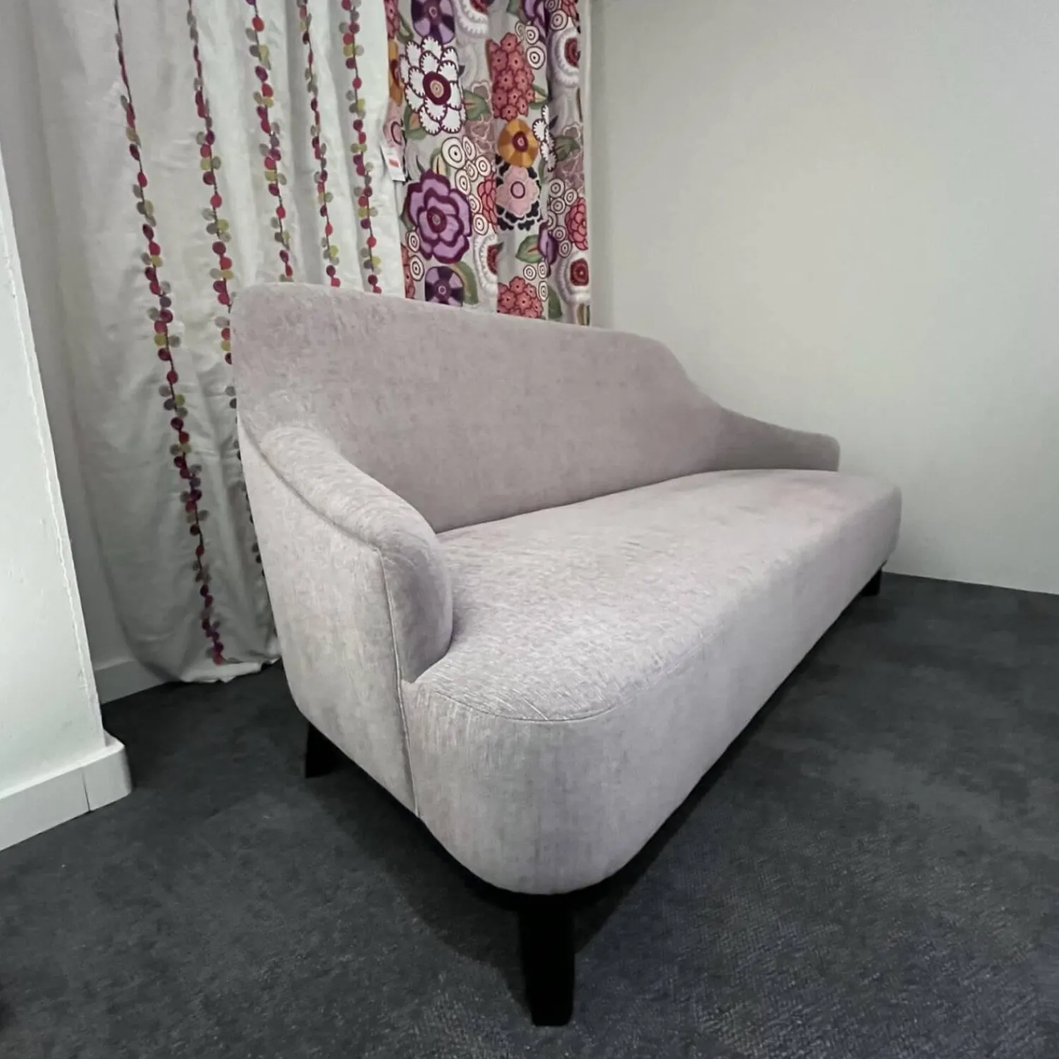 Casamilano 2-Sitzer-Sofas|Sofa Arne Stoff 6139/35 Pink Powder Grau Rose