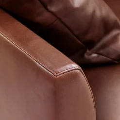 Montis 2-Sitzer-Sofas|Sofa Axel 3.5-Sitzer Bezug Leder Rancho Sienna L50 Kufengestell Edelstahl