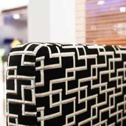 Lambert 2-Sitzer-Sofas|Sofa Bella Bezug Stoff 83567 Eileen Schwarz/Grau Rahmen Und Füße Massivholz Schwarz Gebeizt